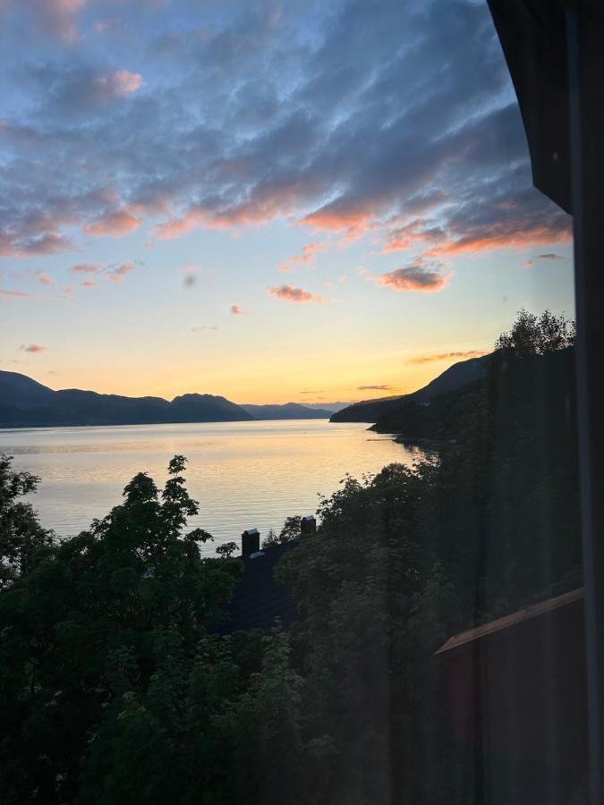 Line Pa Hauane1 Bed & Breakfast Volda Exterior photo