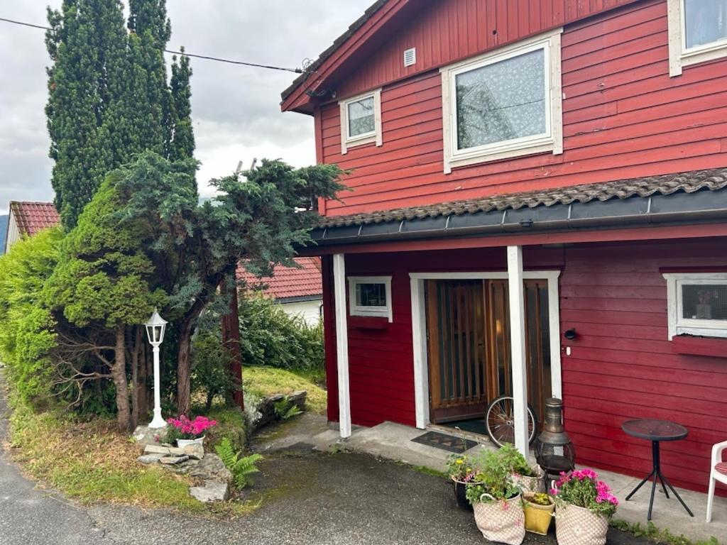 Line Pa Hauane1 Bed & Breakfast Volda Exterior photo