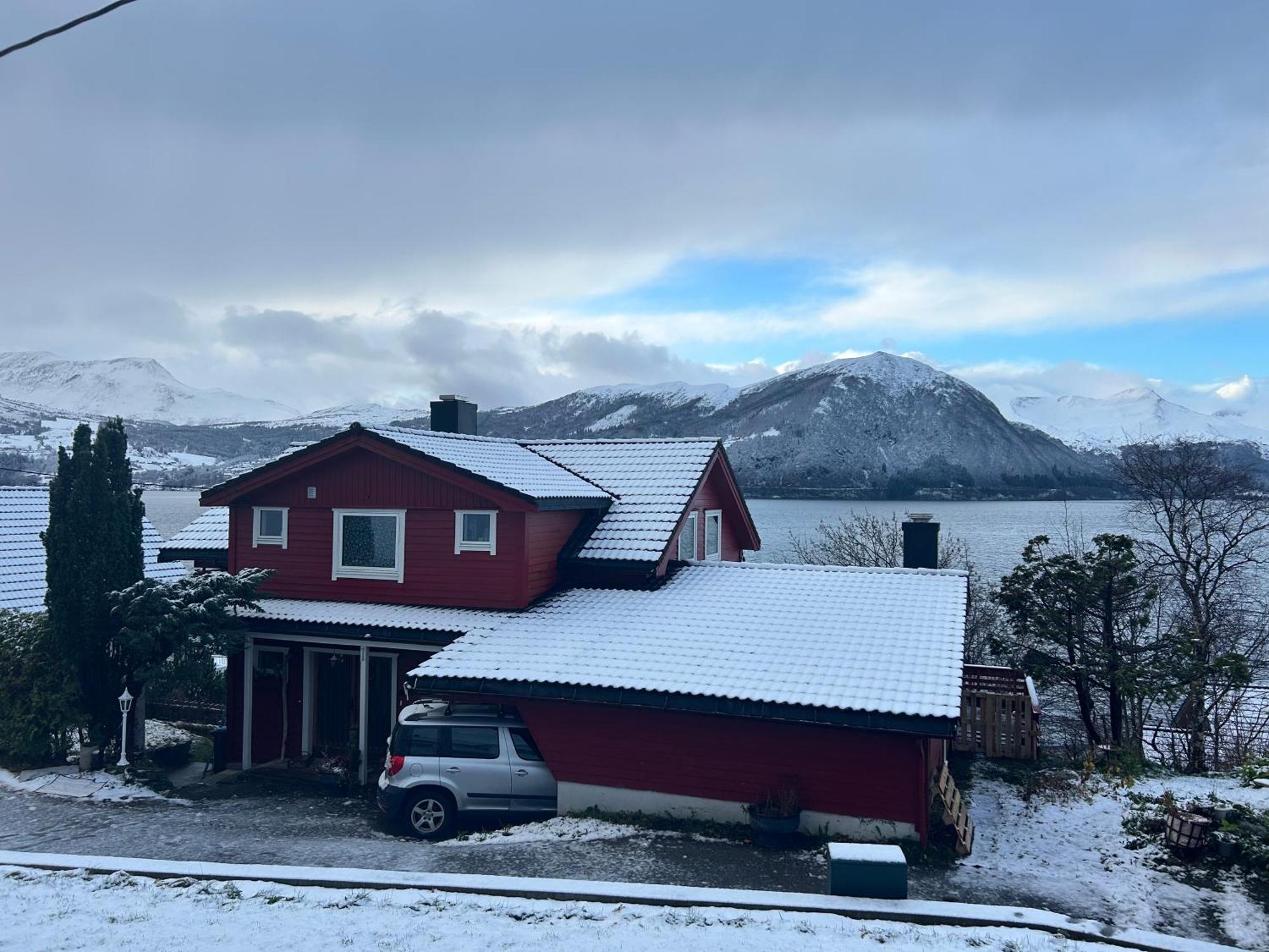 Line Pa Hauane1 Bed & Breakfast Volda Exterior photo