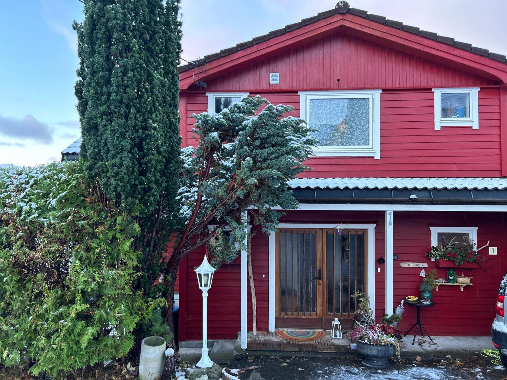 Line Pa Hauane1 Bed & Breakfast Volda Exterior photo