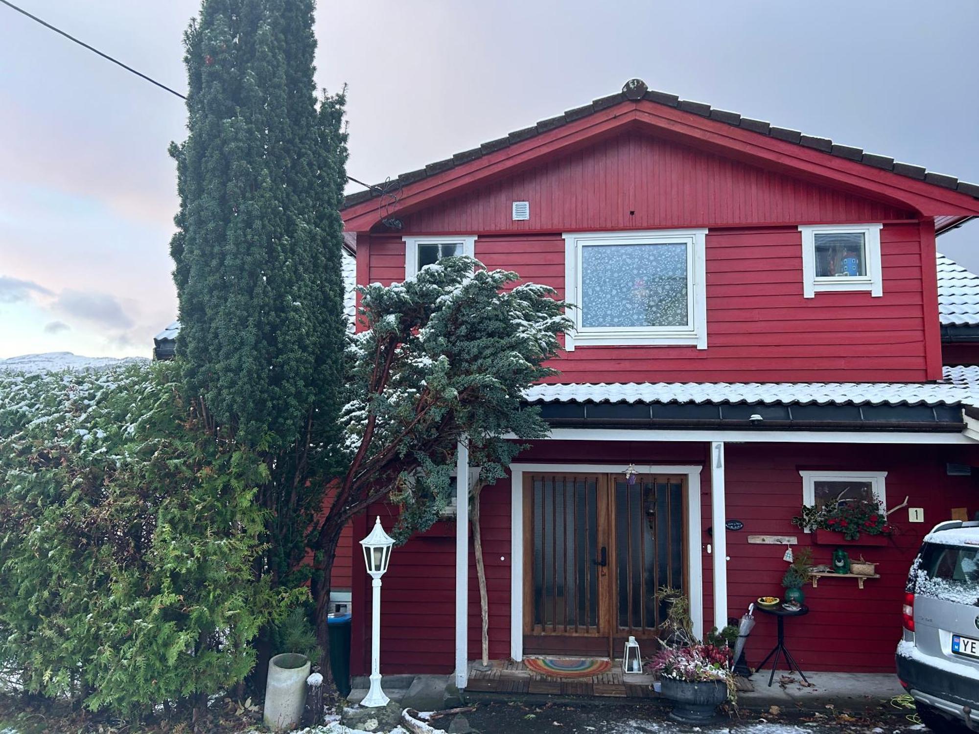 Line Pa Hauane1 Bed & Breakfast Volda Exterior photo