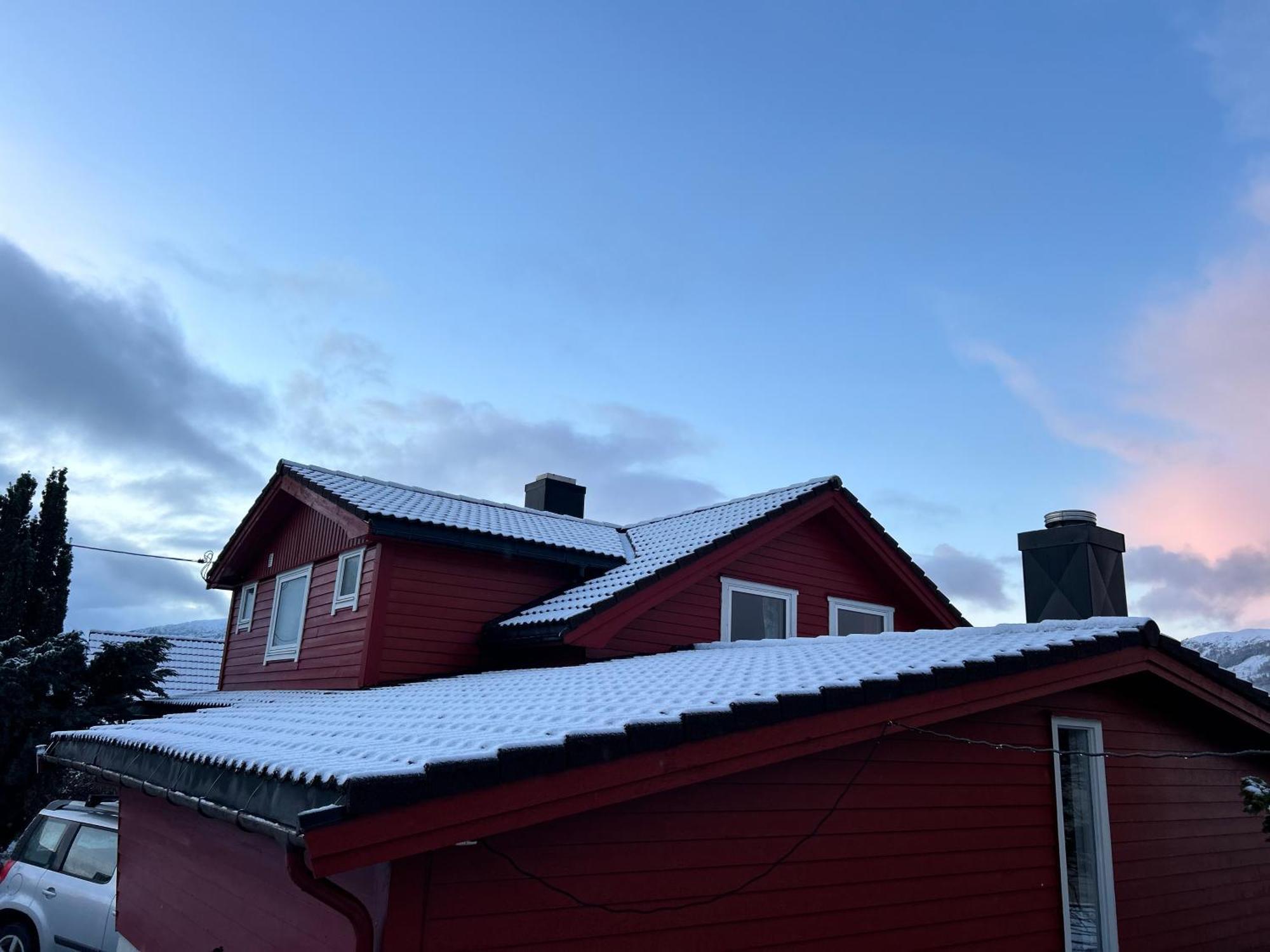 Line Pa Hauane1 Bed & Breakfast Volda Exterior photo