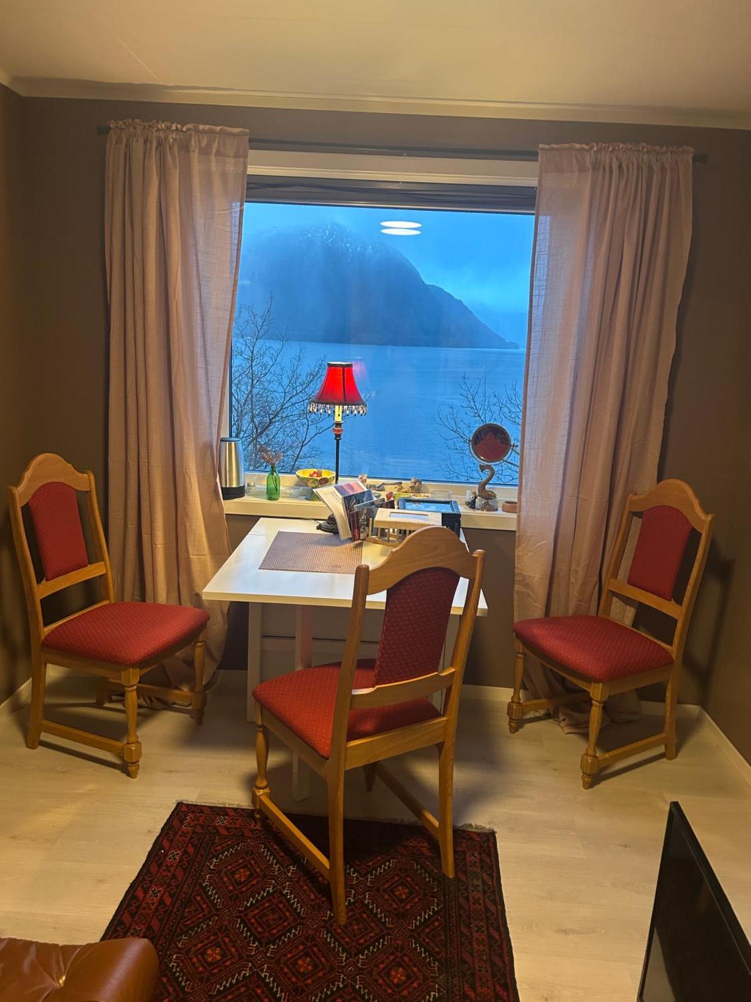 Line Pa Hauane1 Bed & Breakfast Volda Exterior photo